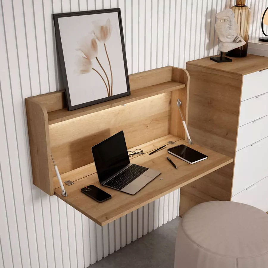 detalle consola mesa de trabajo en dormitorio