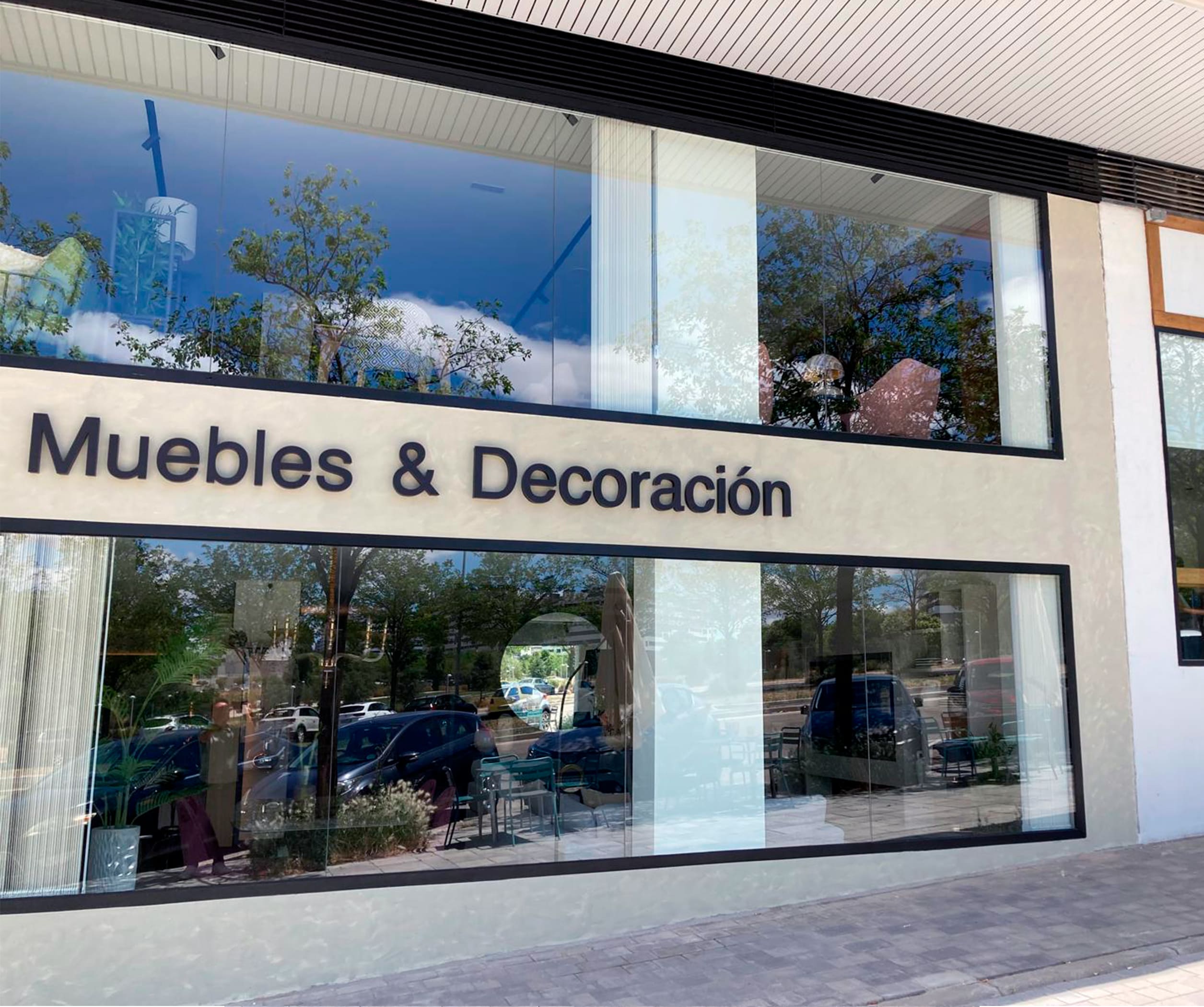 Madrid hogar tienda Valdebebas.Fachada exterior 1.